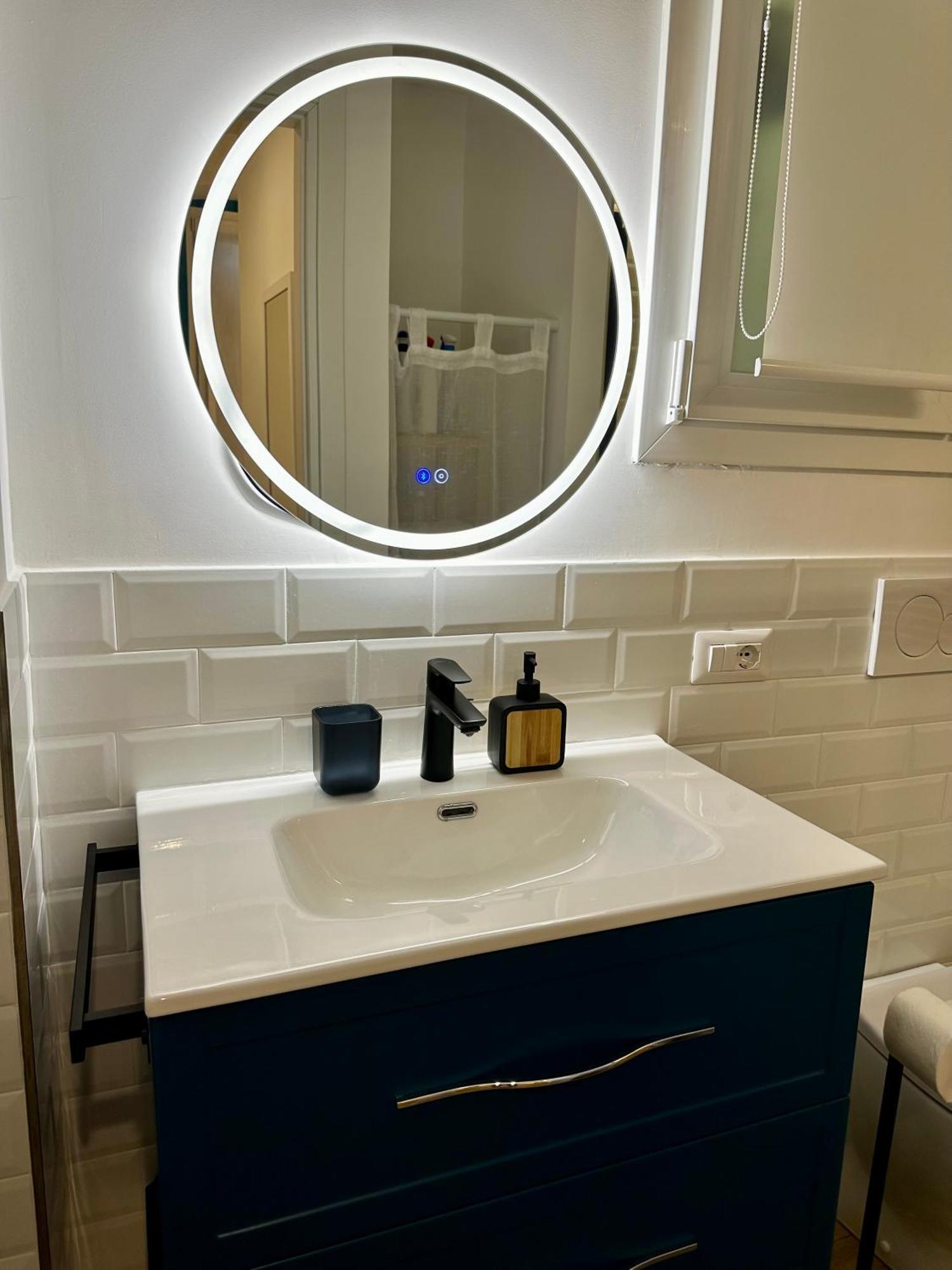 Lr Deluxe Apartments - Porta Venezia - Bilocale Con Giardino Privato Милан Экстерьер фото
