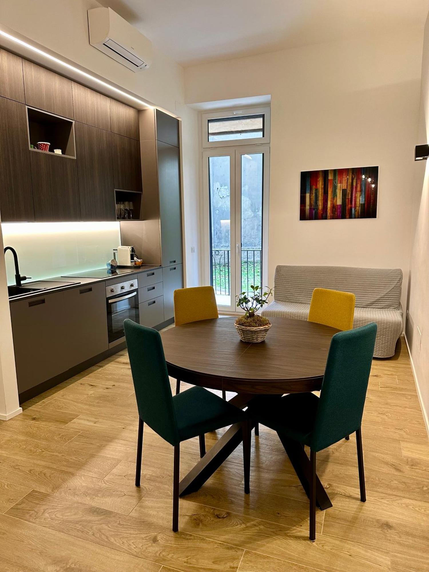 Lr Deluxe Apartments - Porta Venezia - Bilocale Con Giardino Privato Милан Экстерьер фото