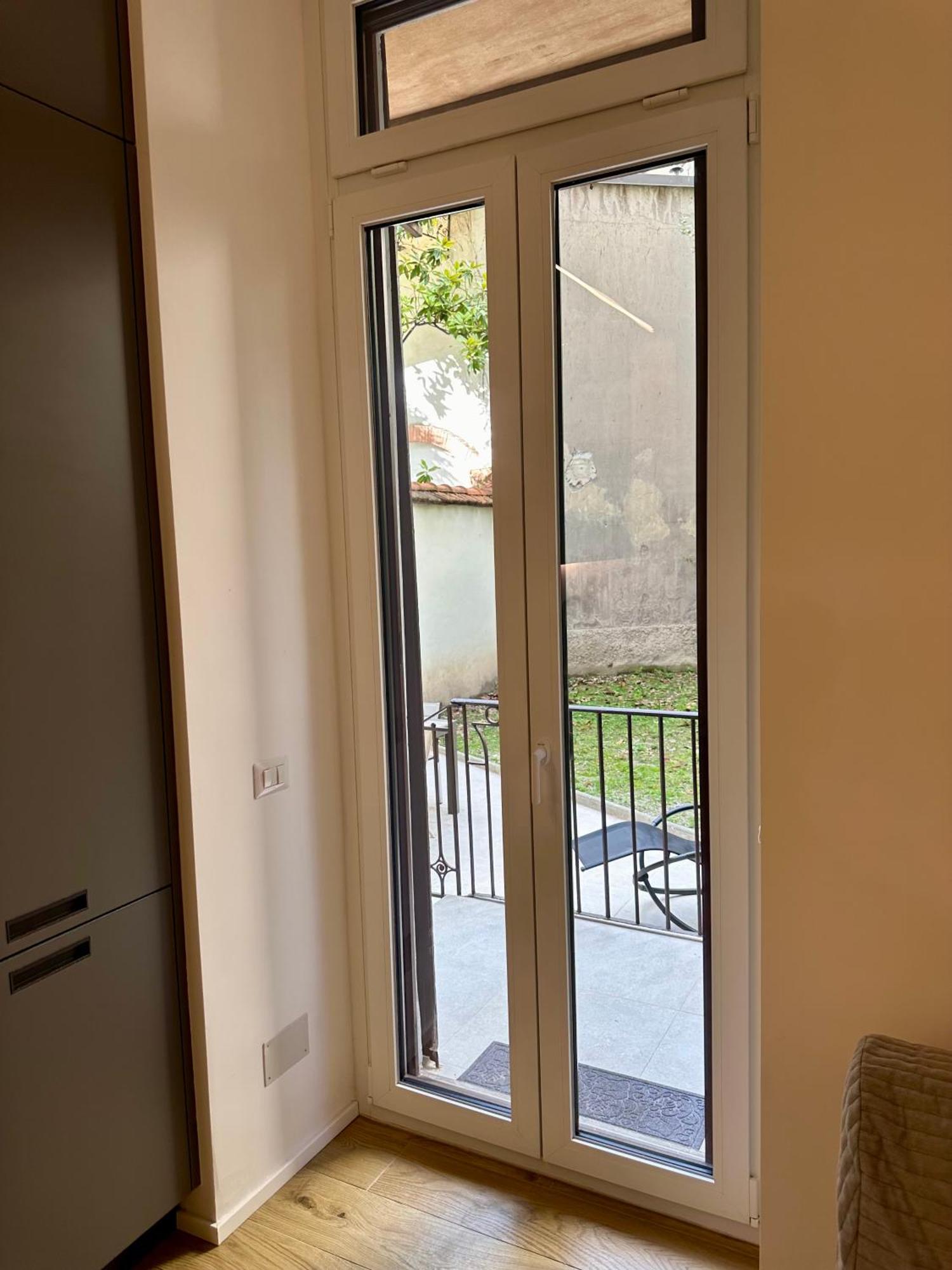 Lr Deluxe Apartments - Porta Venezia - Bilocale Con Giardino Privato Милан Экстерьер фото