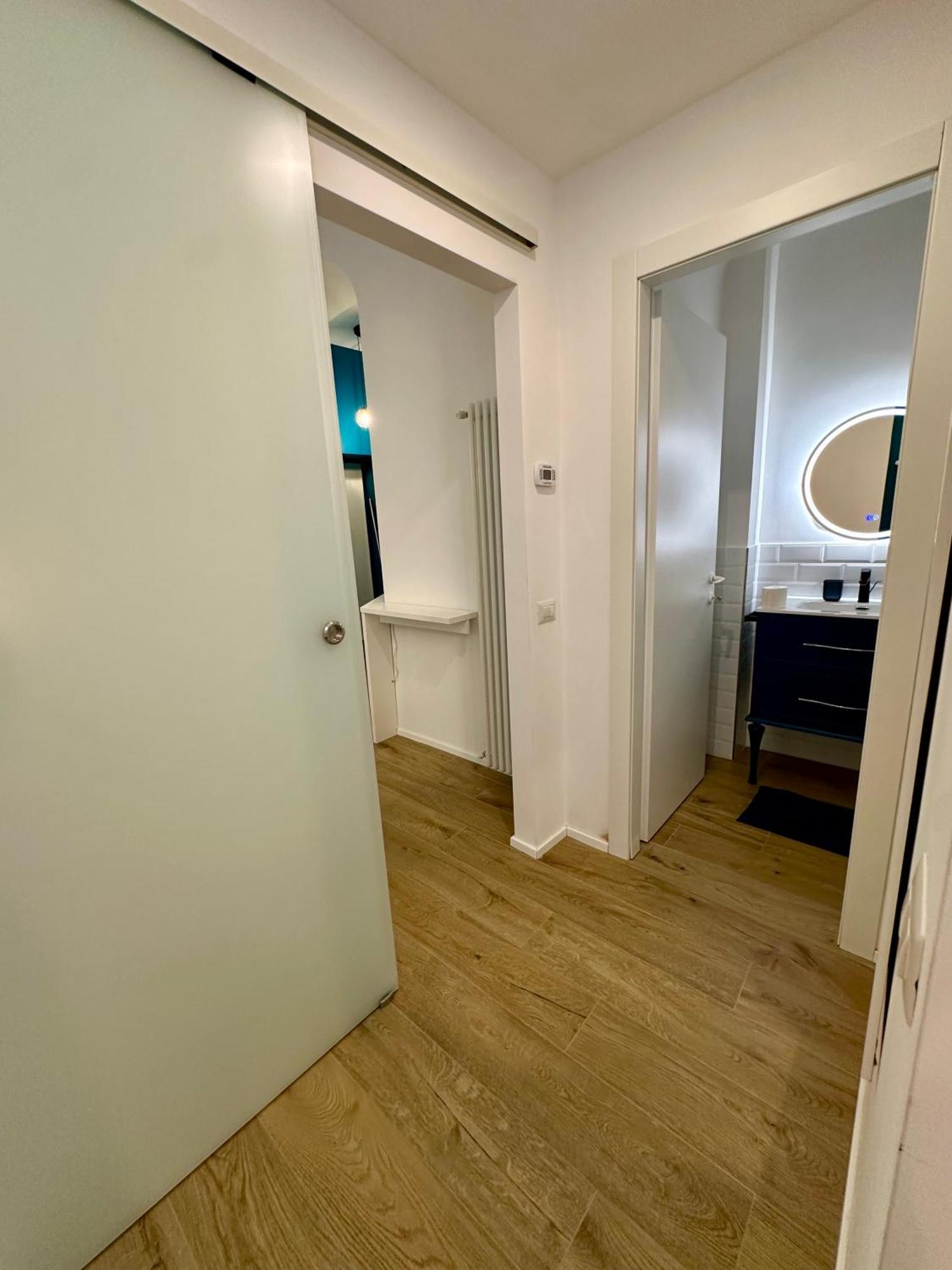 Lr Deluxe Apartments - Porta Venezia - Bilocale Con Giardino Privato Милан Экстерьер фото